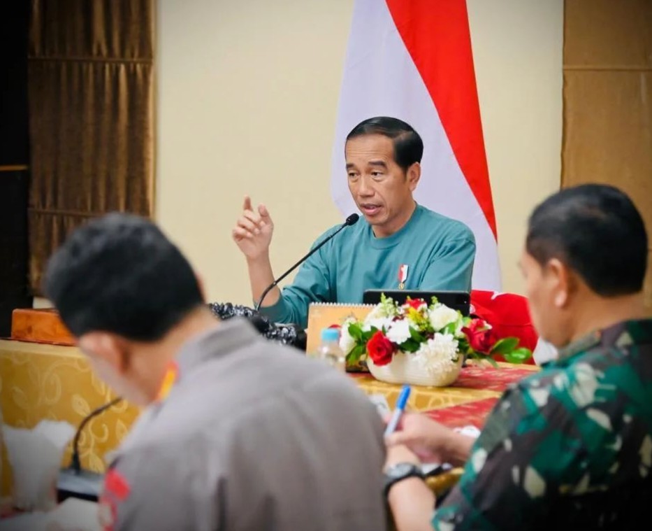 Bertentangan dengan Revolusi Mental,  Jokowi Cabut Larangan Pejabat Buka Bersama